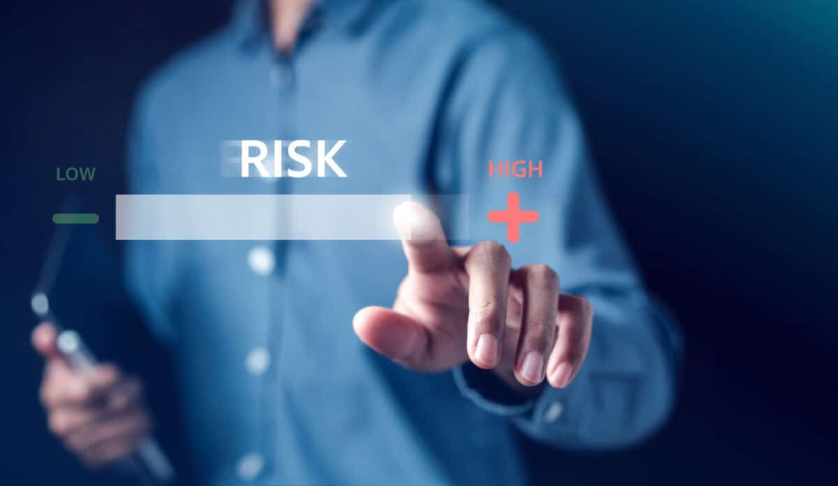 3 High-Yield Dividend Stocks Worth the Risk Right Now